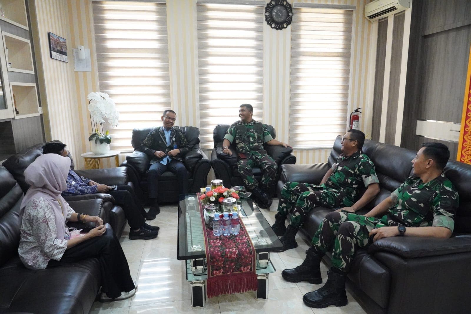 Perkuat Sinergitas Antar Instansi, Danrem 031/Wira Bima Silaturahmi ke Kantor BPKP Provinsi Riau