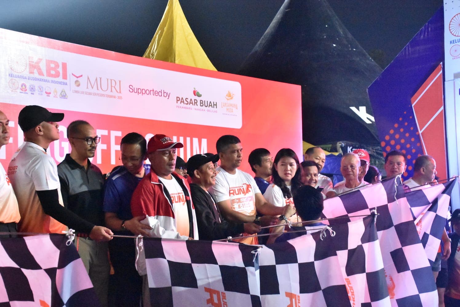 Melalui Olahraga, Perkuat Kebersamaan dan Kerukunan, Danrem Hadiri Buddhayana Run HUT ke-71 MBI di Pekanbaru