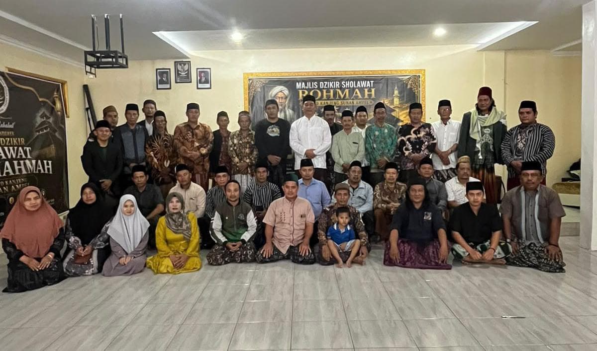 Dzikir Menghidupkan Hati, Sholawat Menyelamatkan Negri, Rohmah Hadir di Demak