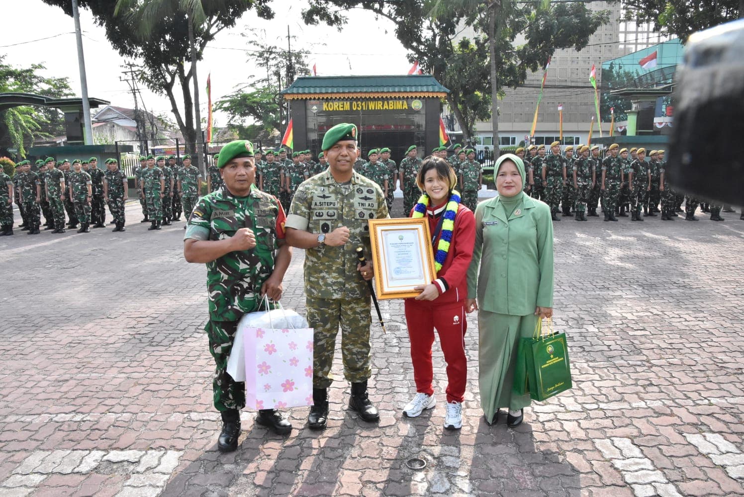 Delvi Nurfadillah, Anak Babinsa Kodim 0313/Kampar Korem 031/WB Dam XIX/TT, Juara MMA Internasional yang Bercita-cita Jadi Prajurit TNI