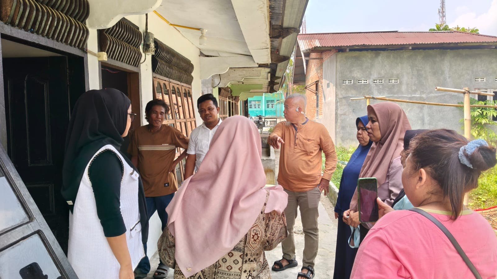 Di Tengah Duka,FPPMM Kepedulian Hadir untuk Keluarga Miskin Ekstrem di Rumbai