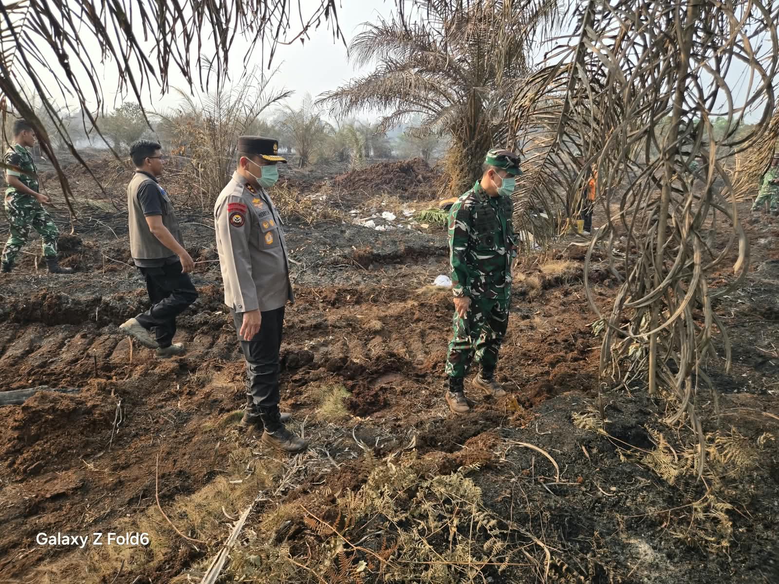 Tinjau Karhutla di Siak, Pangdam XIX/TT dan Kapolda Riau Pastikan Penanganan Berlanjut
