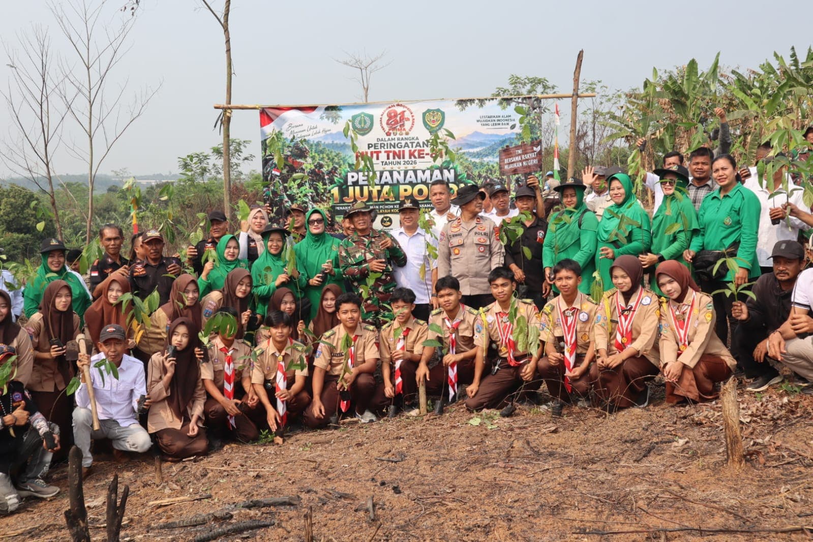HUT TNI ke-81: Kodim 0603/Lebak Tanam 5.000 Pohon Buah, Hasilnya Dirasakan Generasi Mendatang