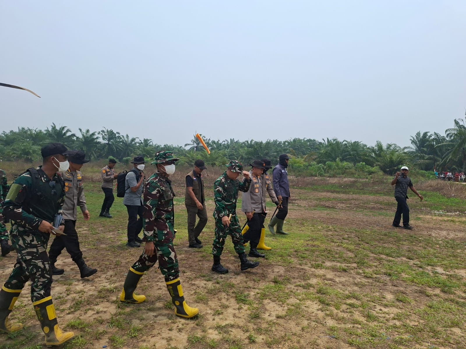 Kodam XIX/Tuanku Tambusai Bergerak Cepat, Pangdam Cek Langsung Penanganan Karhutla di Inhu